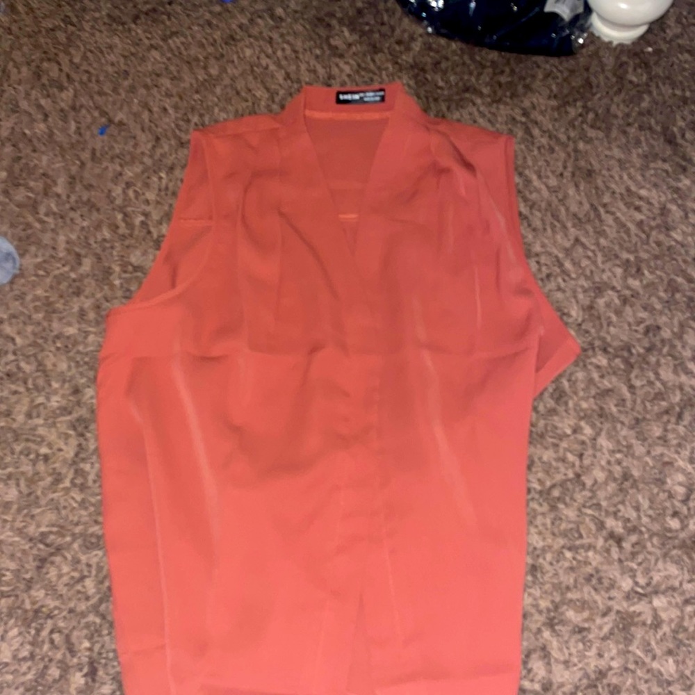 Sleeveless blouse